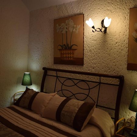 Apartamentos Horno Y Casa De Dulce Purullena Eksteriør billede