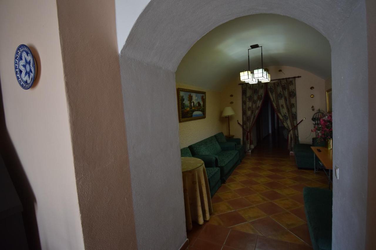 Apartamentos Horno Y Casa De Dulce Purullena Eksteriør billede