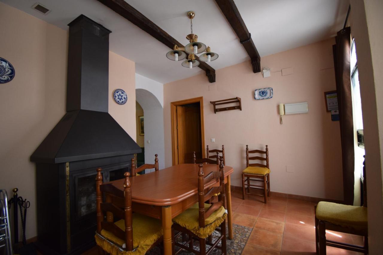Apartamentos Horno Y Casa De Dulce Purullena Eksteriør billede