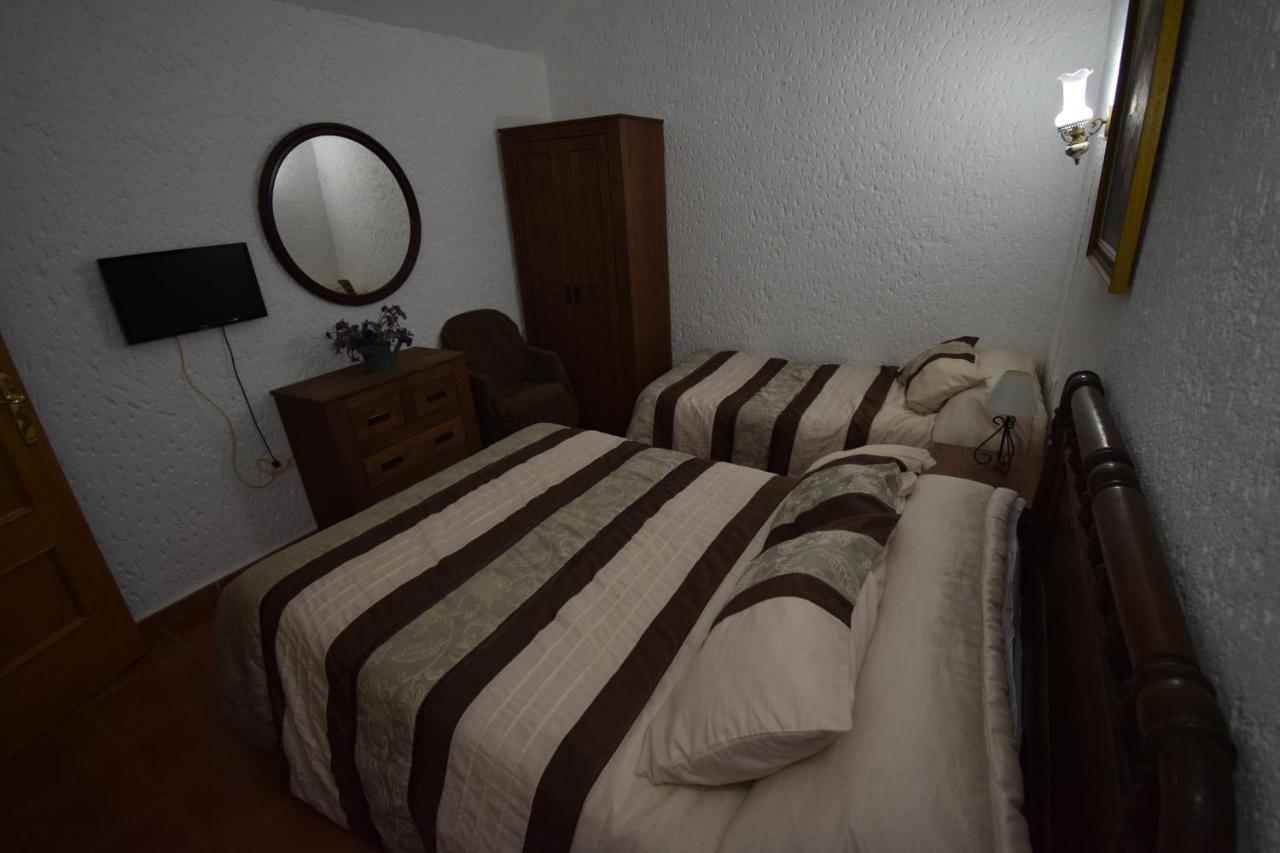 Apartamentos Horno Y Casa De Dulce Purullena Eksteriør billede
