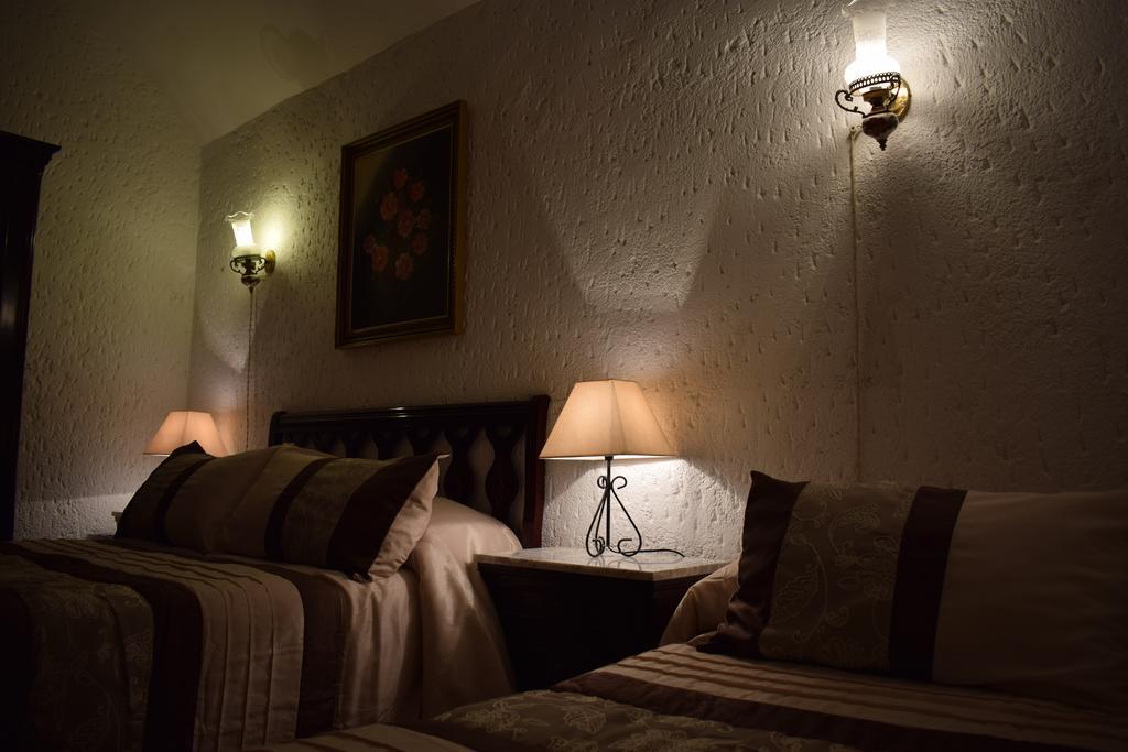 Apartamentos Horno Y Casa De Dulce Purullena Eksteriør billede